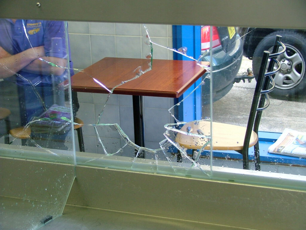 2004_0923Image0004-1024x768 Window Repairs