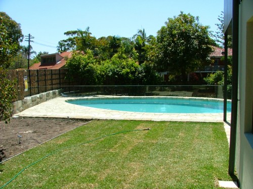 fencing_029_500_375_90-1 Frameless Glass