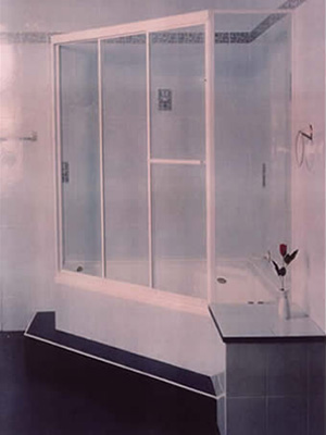 ff_bath_screen Fully Framed